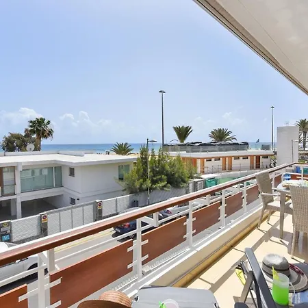 Oasis Cm18 By Villagrancanaria